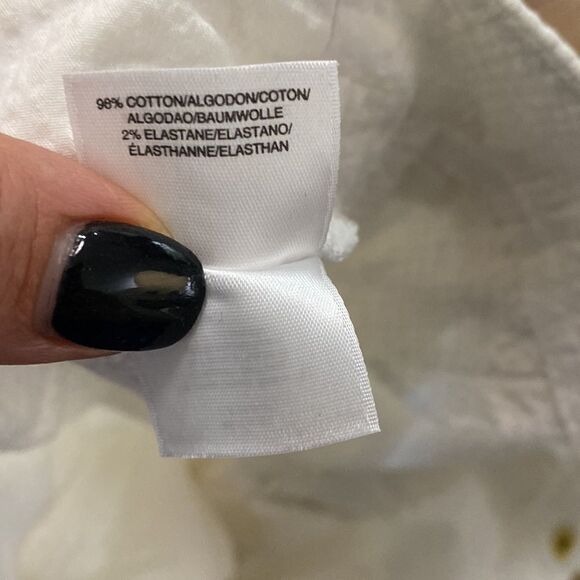 Jones New York Textured White Cropped Leg Stretch Pants - Picture 10 of 10